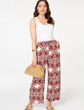 Women's Printed High Waist Wide Trousers in Red Size: 16 - Red - Size: 16 - Izabel London - FashionsVida