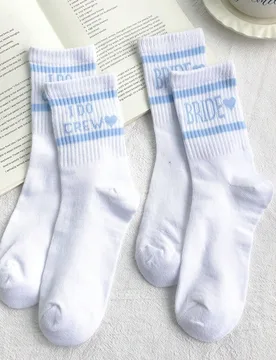 Par de calcetines con tema de boda NOVIA/EQUIPO DE NOVIA en blanco y azul, calcetines cómodos y transpirables hasta el tobillo, adecuados para propue - Shein - FashionsVida