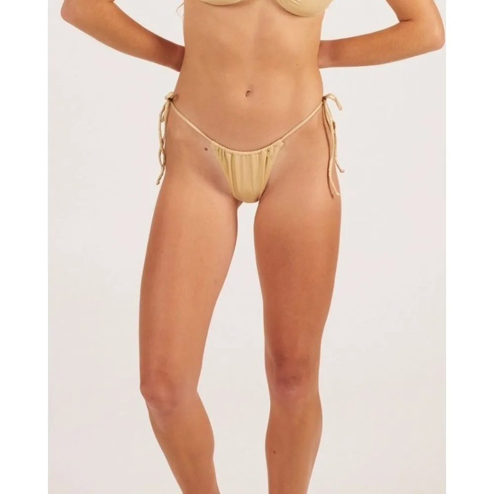 Braga de bikini brasileña con cortina en tejido de lurex - Bohodot - FashionsVida