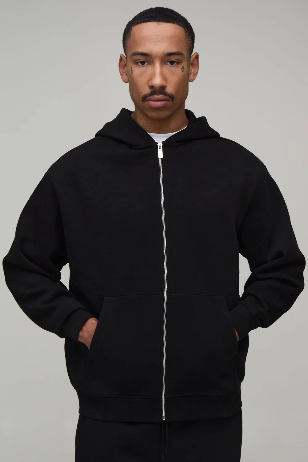 Herren Basic Oversize Zip-Hoodie Sweatshirt Black Größe XL - boohooMAN - FashionsVida