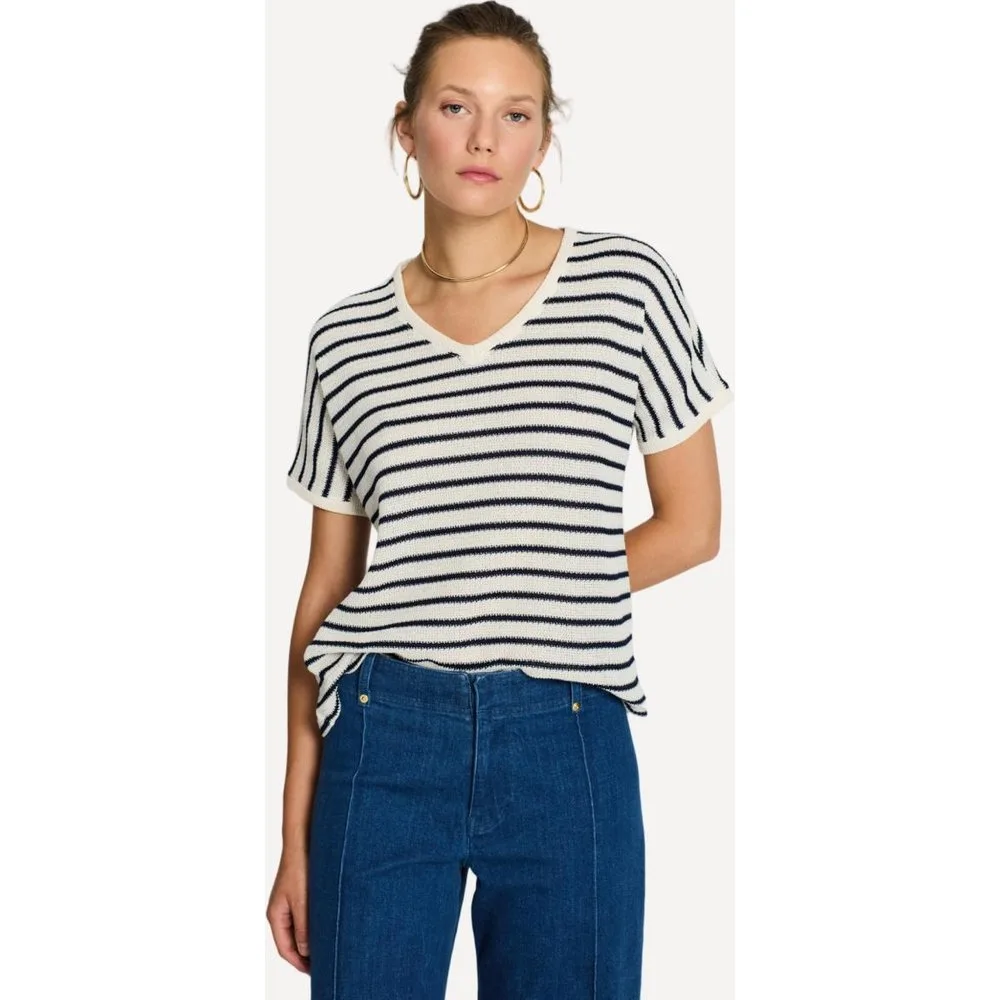 Camiseta de mujer cuello pico y manga caída - Escorpion - FashionsVida