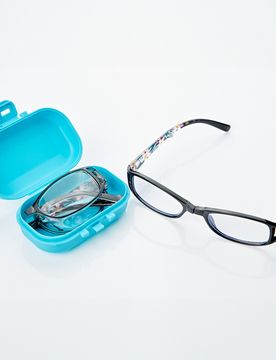 Faltbare Lesebrille inkl. Etui, 3 Dioptrien