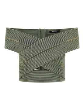 Top corto con spalle scoperte