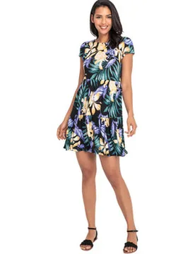 Kleider Ranunkel Kurzarm-Sommerkleid Fr 36;Fr 38;Fr 40;Fr 42;Fr 44;Fr 46 Female - Lascana - FashionsVida
