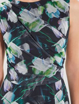 Kleid aus bedrucktem Mesh female