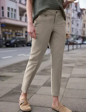 Street One Mid Waist Slim Leg Chino im Casual Fit female Beige