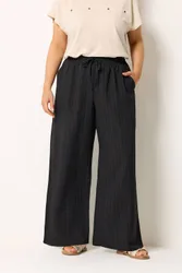 Women's Wide Leg Textured Trousers in Black Size: 16 - Black - Size: 16