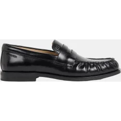 Mocasín de piel