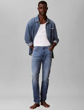 Vaquero Hombre fit slim taper - Calvin Klein - FashionsVida