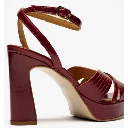 Sandalias de tacón de mujer con pala dibujada y pulsera al tobillo