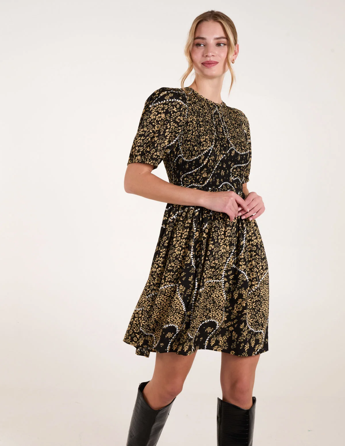 Shirred Front Puff Sleeve Mini Dress - L / BLACK PATTERN - female - Blue Vanilla - FashionsVida