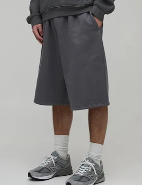 Herren Basic Jersey Jort Charcoal Größe XS - boohooMAN - FashionsVida