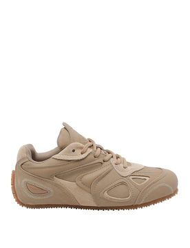 Sneakers a corsa lenta