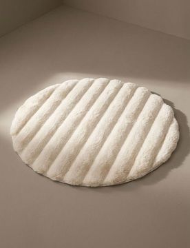 Tappeto rotondo in pelliccia sintetica - beige