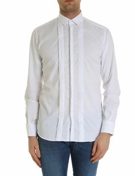 Camicia bianca con pieghe