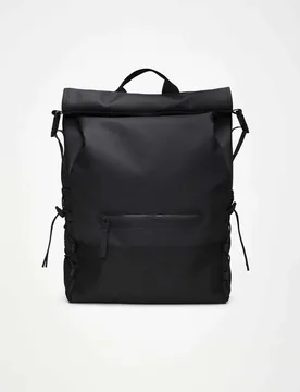 Zaino Trail Mountaineer Rolltop nero in tessuto tecnico impermeabile effetto gommato - Rains - FashionsVida
