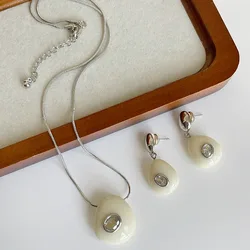 Retro court-style geometric oval zircon earrings necklace set luxury delicate long white earrings