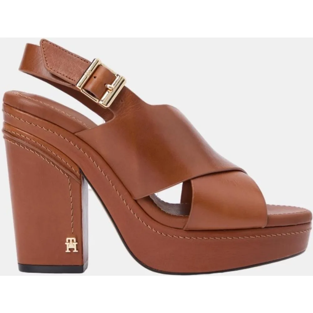 Tacón de mujer con plataforma en color camel de - Tommy Hilfiger - FashionsVida