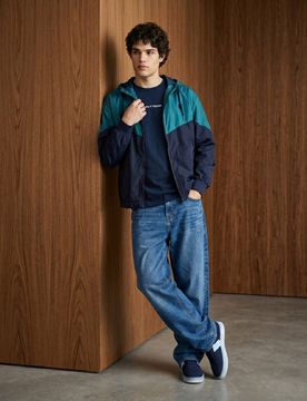Giacca a vento leggera con cappuccio - blu scuro