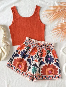 Conjunto de top de tirantes naranja informal de verano + pantalones cortos con estampado retro para niñas preadolescentes, adecuado para playa y - Shein - FashionsVida