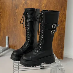 Botas de caballero hasta la pantorrilla para mujeres, botas de motocicleta de ajuste ceñido, botas altas con plataforma, botas de cordones y hebillas