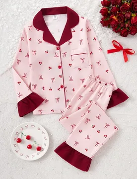 Set de 2 piezas de cardigan de manga larga y pantalones con estampado de cerezas dulces y lazos, ropa de estar en casa casual y cómoda para niñas - Shein - FashionsVida