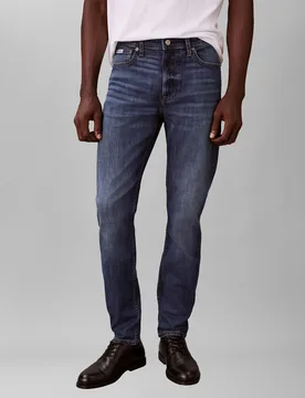 JEANS SLIM TAPERED 29-32 - Calvin Klein Jeans - FashionsVida