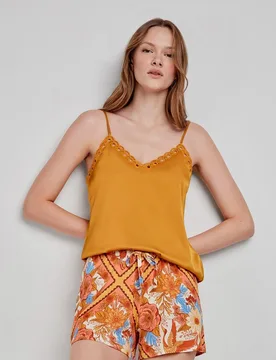 Camiseta de tirantes en tejido satinado - Gisela - FashionsVida