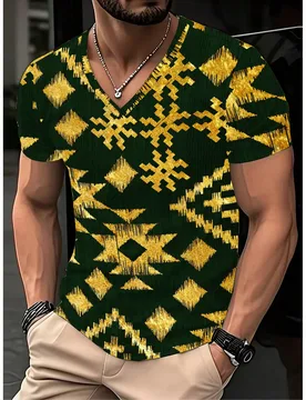 Camiseta de cuello en V para hombre, de manga corta con estampado de sublimación de moda, adecuada para diversas ocasiones, para usar en verano - Shein - FashionsVida