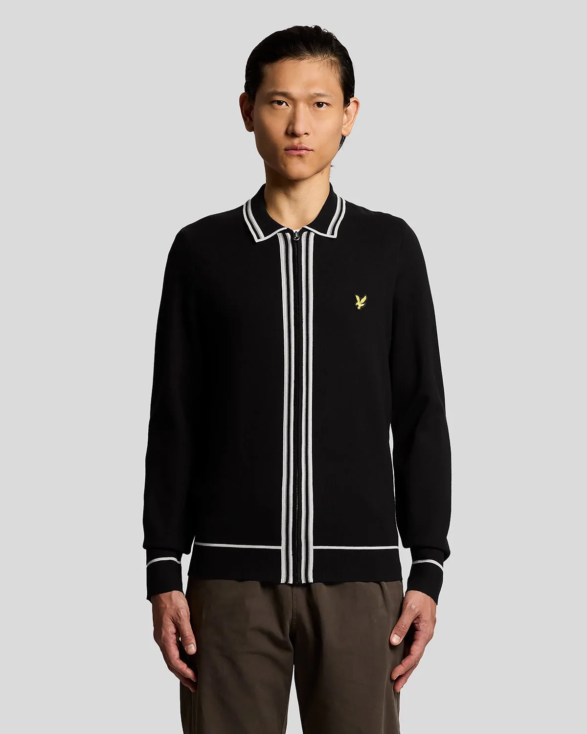 Men's Tipped Full Zip Knitted Jumper in Black - Lyle & Scott - FashionsVida