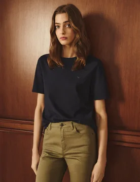 Camiseta de mujer con amnga corta y cuello caja - Lloyd's - FashionsVida