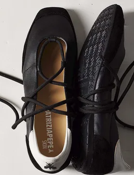 Ballerine Dancing SKIN nere in nappa e suede con lacci alla caviglia - Patrizia pepe - FashionsVida