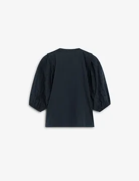 Camiseta de mujer con mangas abullonadas y detalles calados - Scalpers - FashionsVida