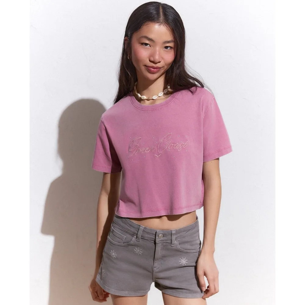 Camiseta de mujer efecto lavado con bordado y tachas - Green Coast - FashionsVida
