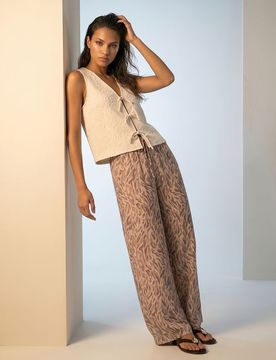 Pantaloni wide leg in viscosa con motivo vegetale - beige