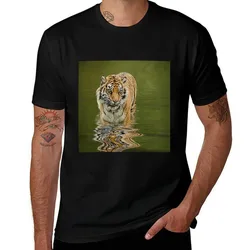 Tiger Reflections T-Shirt Plus Size Gym Sports T-Shirt