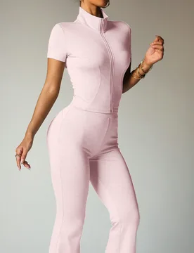 Conjunto de entrenamiento de yoga para mujer con chaqueta con cremallera de manga corta & pantalones acampanados de cintura alta deportivos - Shein - FashionsVida