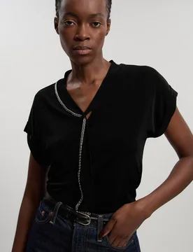 Women's Jersey Crepe V Neck Trim Detail T-Shirt in Black Size: Small - Black - Size: S - Karen millen - FashionsVida