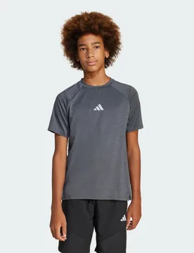 T-shirt preferita di tutti gli sportivi 11-12A Black / Grey Three / Reflective Silver - Adidas - FashionsVida