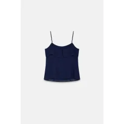 Top de mujer con escote recto y corte recto