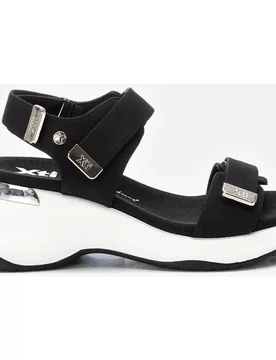 Sandalias de cuña de mujer con cierre adherente - XTI - FashionsVida