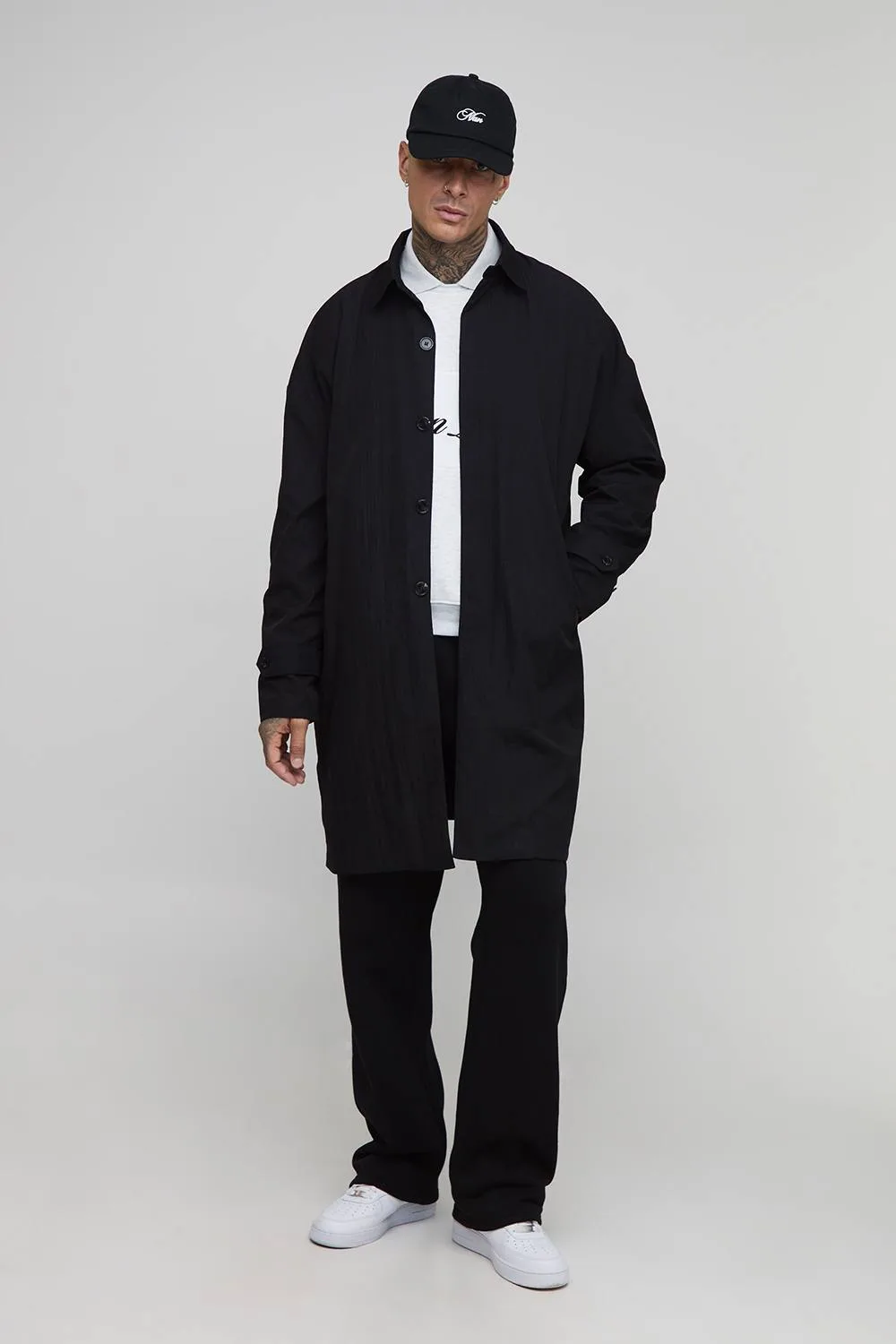 Herren Langer Knitter-Oversized-Mantel Black Größe Small - boohooMAN - FashionsVida