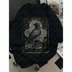 Gothic Graphic Crow T-shirt Made of Cotton Men's Dark Witch T-shirt with Detailed Crow Design Ideal for Gothic or Mystic Fashion