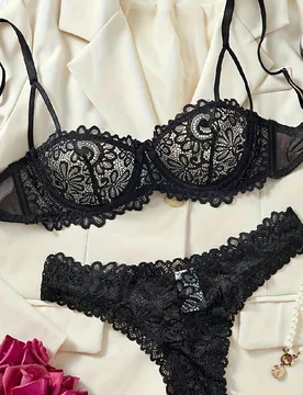 Conjunto de lencería sexy para mujer, sujetador y pantie de encaje negro con flores, conjunto de 2 piezas para crear una atmósfera romántica e ínt - Shein - FashionsVida