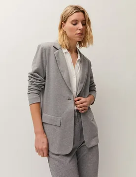 Blazer confort de mujer con cuello de solapa y manga larga, confeccionada en tejido de espiga - System Action - FashionsVida