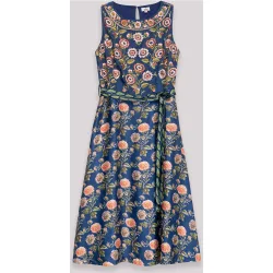 Vestido corto con escote redondo y estampado floral continuo