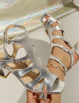 Novedad Sandalias de tacón alto con hebilla de cuero PU de unicolor y estilo sexy para mujer, sandalias de gladiador para fiesta de playa de verano d - Shein - FashionsVida