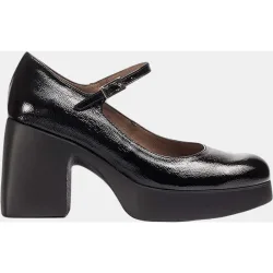 Mercedita plataforma negra
