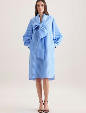 Schalkragenkleid mit Volumenärmel aus Viskose Mix Blau 34