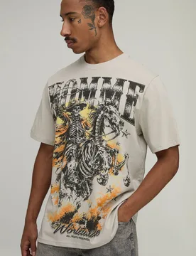 Herren Steingraues Übergroßes Gothic-Western-T-Shirt Mit Großflächigem Druck Stone Größe XS - boohooMAN - FashionsVida